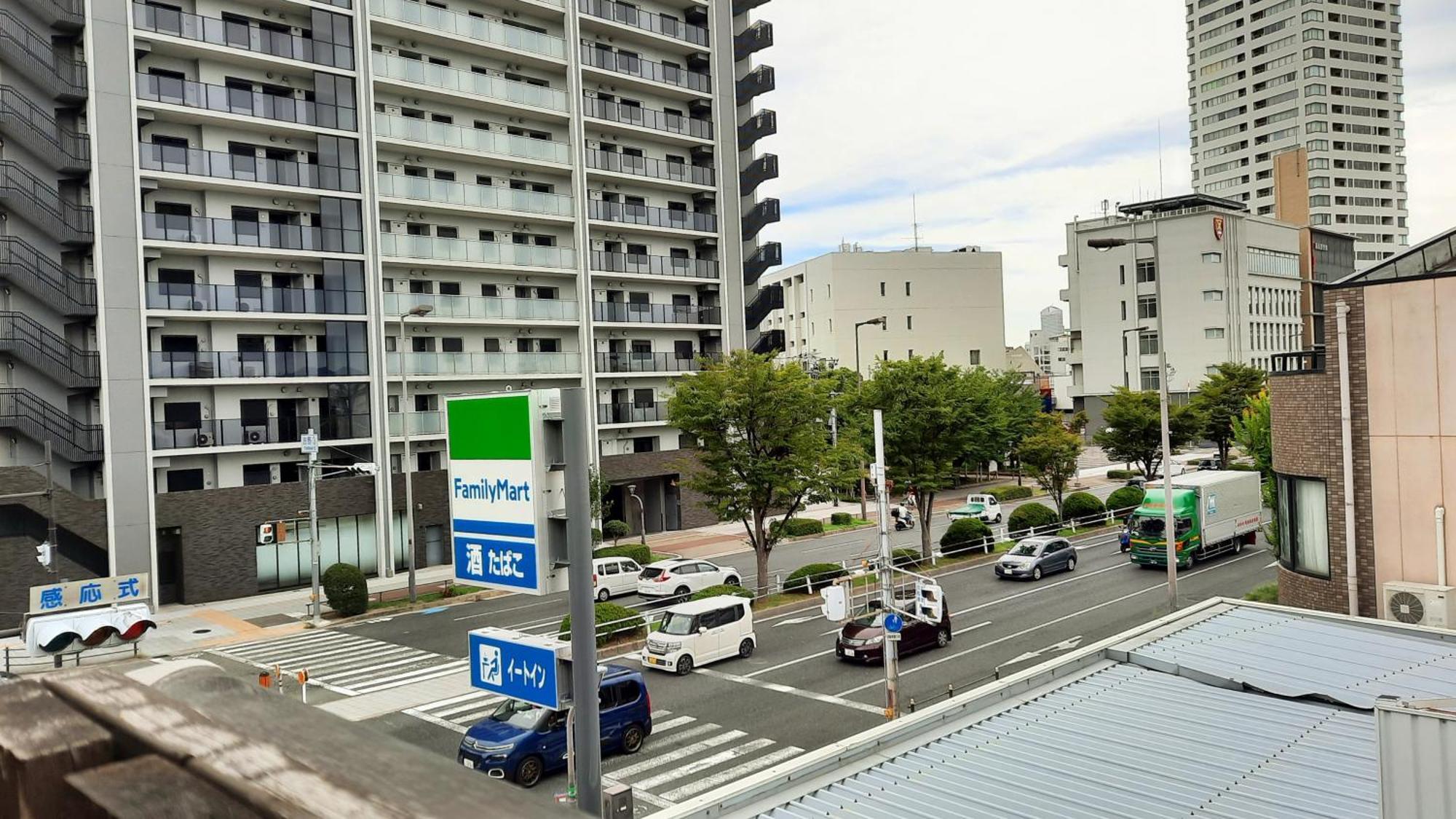 Guesthouse Yours Osaka Exteriör bild